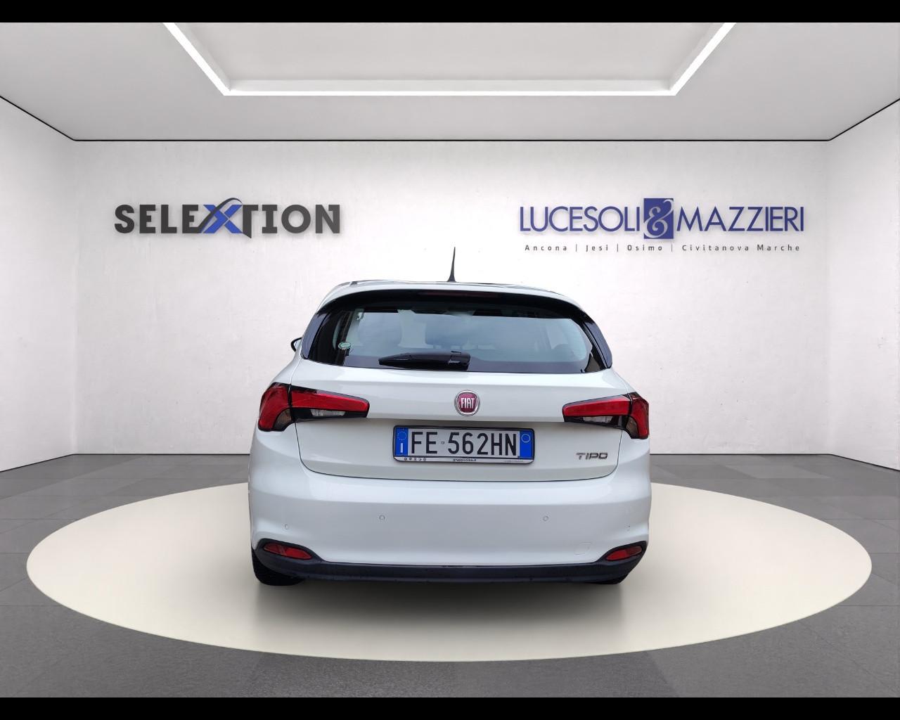 FIAT Tipo (2015-->) - Tipo 1.3 Mjt S&S 5 porte Lounge