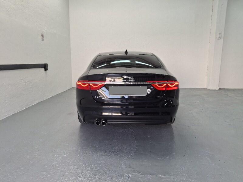 JAGUAR XF 2ª serie (X260) XF 2.0 D 180 CV aut...