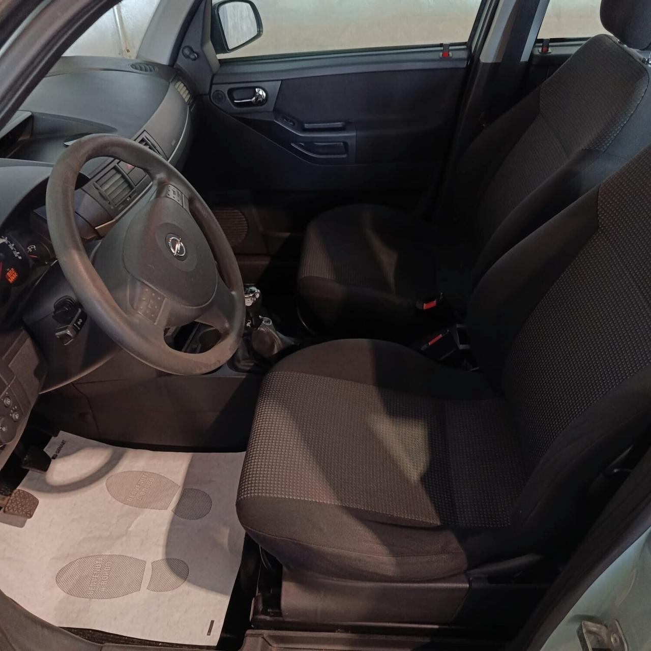 Opel Meriva 1.4 BENZINA NEOPATENTATI