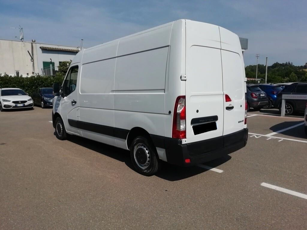 Renault Master T35 2.3 DCI 135CV L2H3 ICE GG640