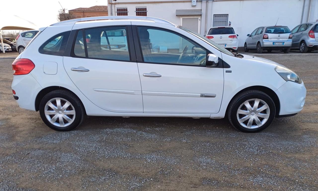 Renault Clio 1.2 16V SporTour Dynamique