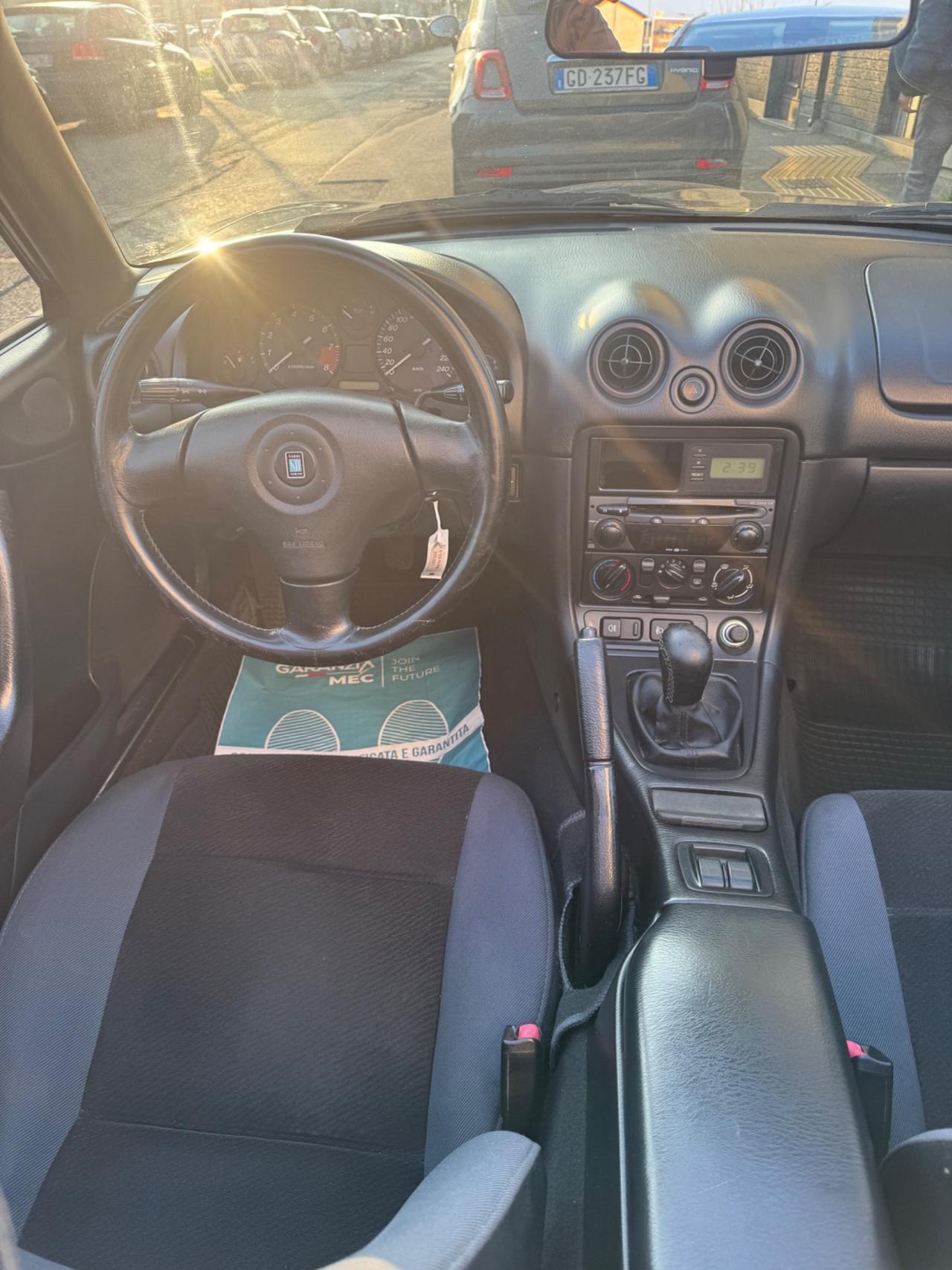 Mazda MX-5 1.6i 16V 110 cv Nardi Spider