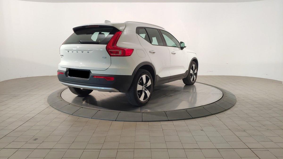 VOLVO Xc40 T3 Geartronic Momentum Pro