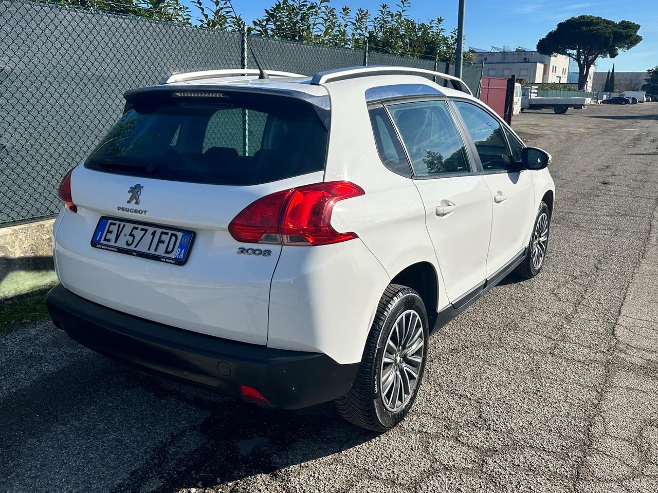 Peugeot 2008 1.4 HDi 68CV Active