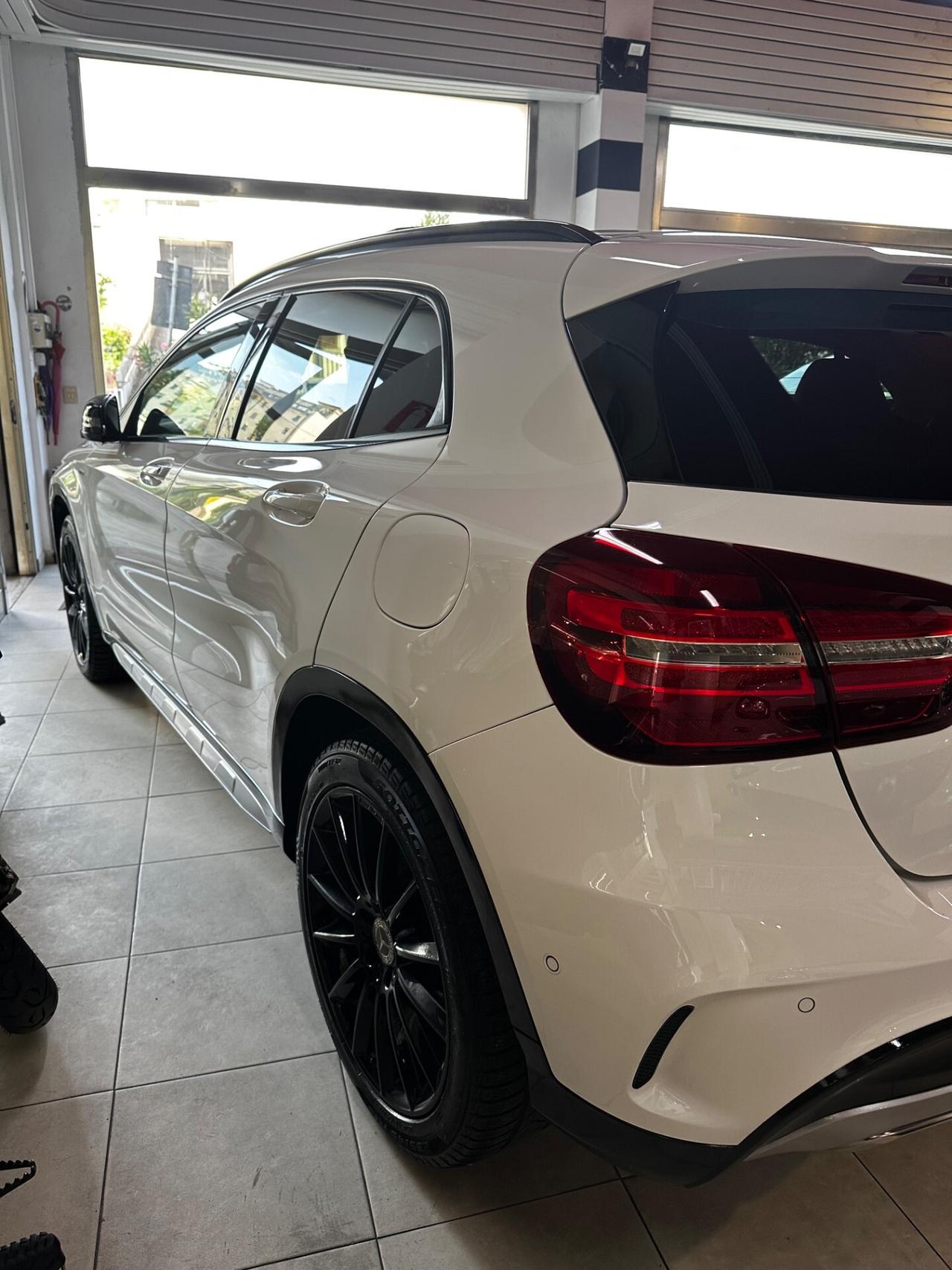 Mercedes-benz GLA 200 d Automatic 4Matic Premium