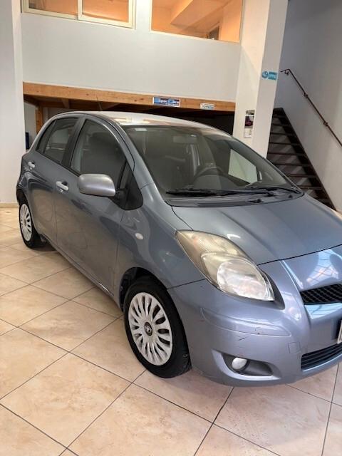 Toyota Yaris 1.4 D-4D DPF 3 porte Sol