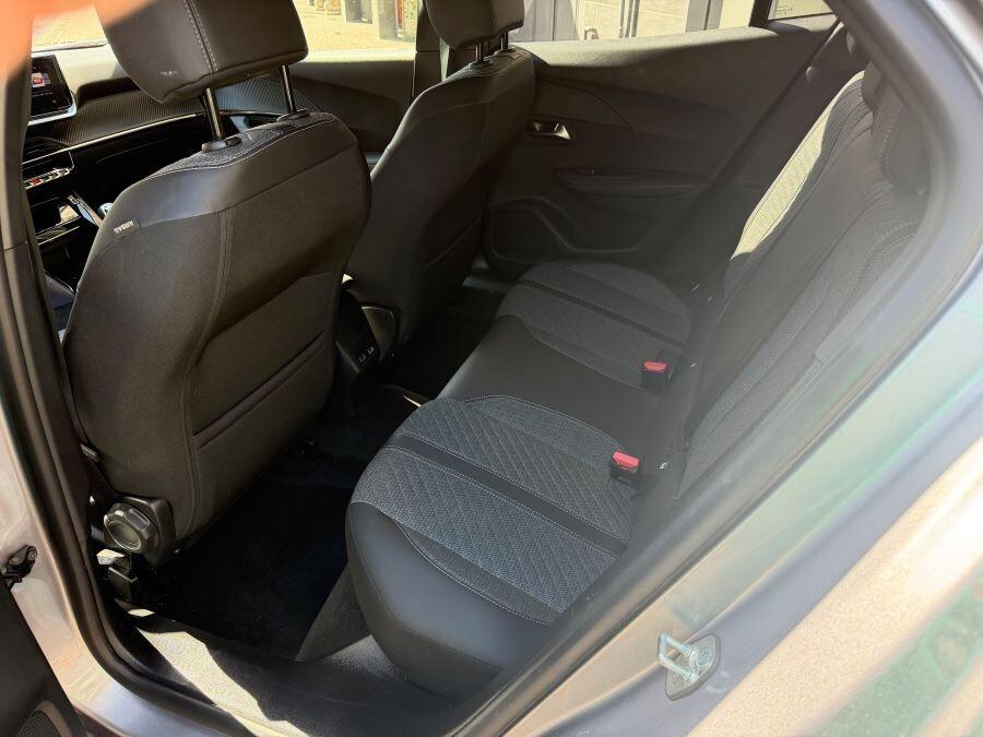 PEUGEOT 2008 1.2 100 CV ALLURE CERTIFICATA NUOVA