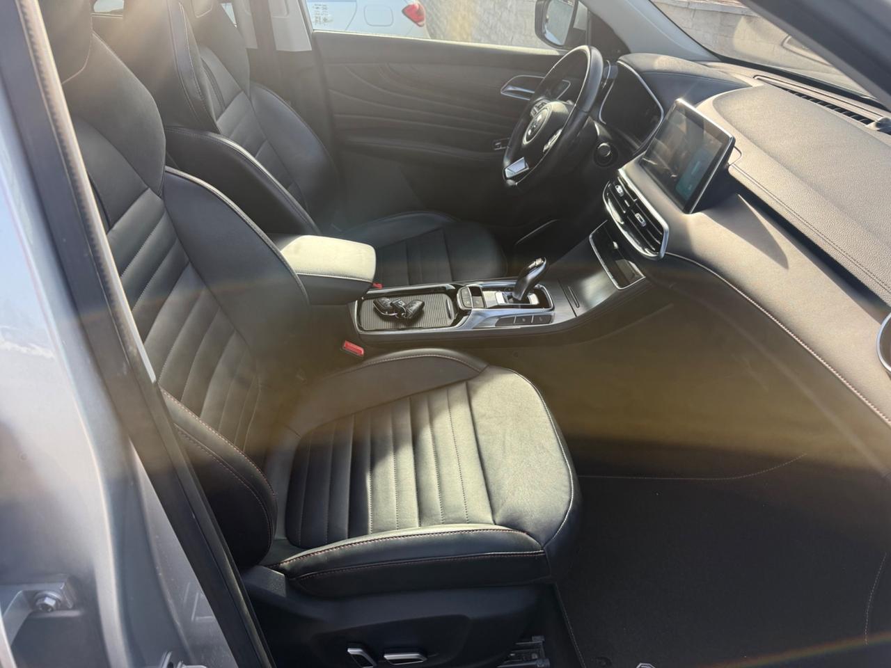 MG HS 1.5 t Luxury Automatica Tetto km: 30.261