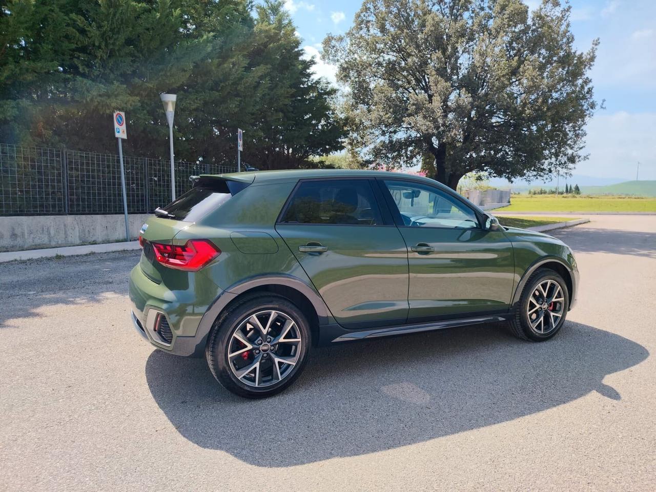 Audi A1 allstreet 30 TFSI S tronic Identity Contrast