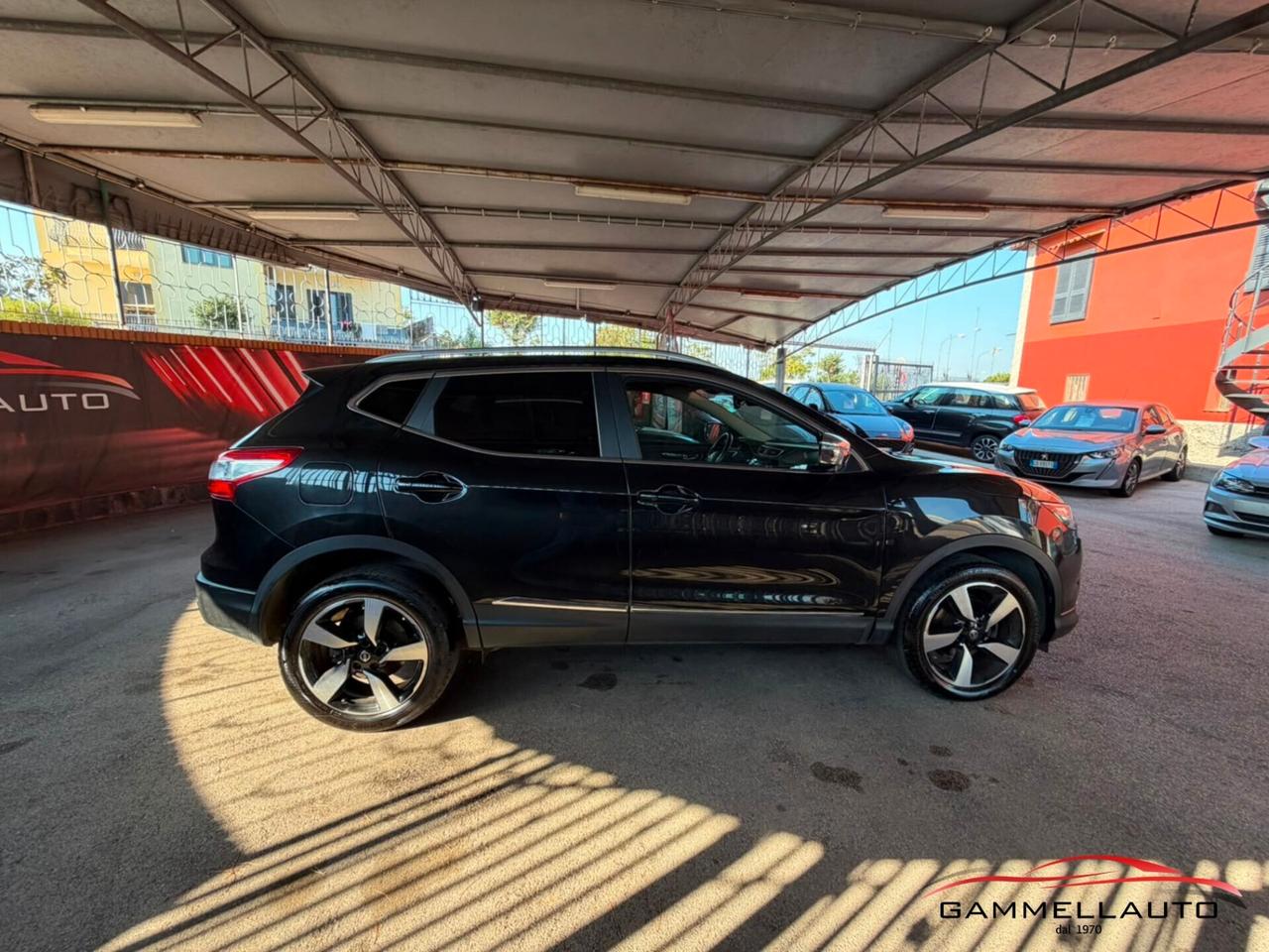 Nissan Qashqai 1.6 4x4 N-Connect 130cv Tetto Panorama
