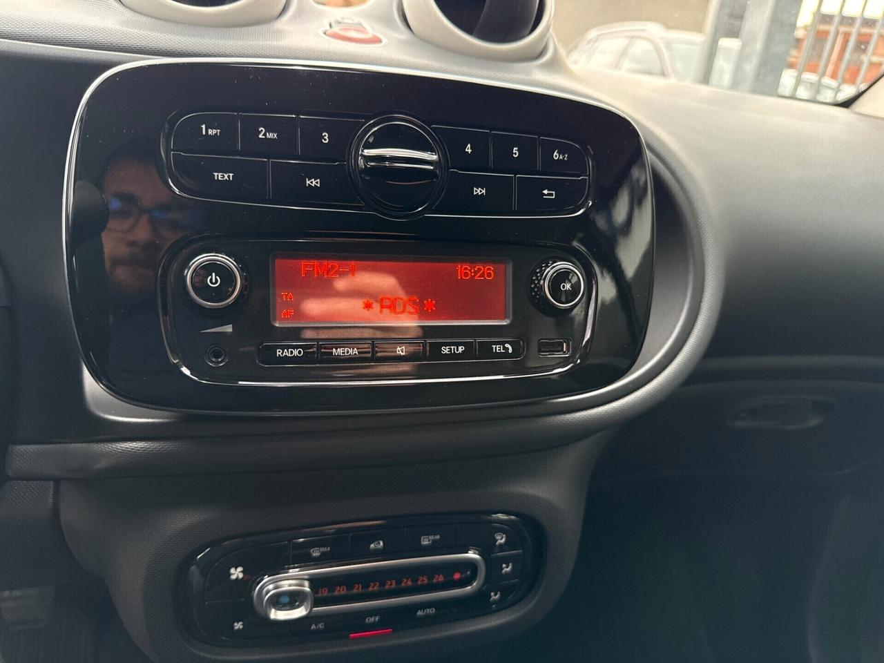 smart forTwo 1.0 71cv NEOPATENTATI