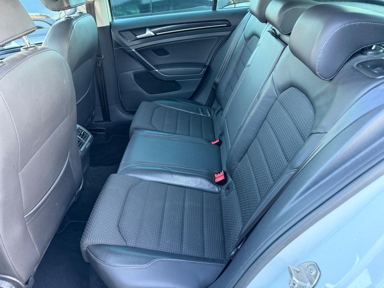 Volkswagen Golf 1.6 TDI DSG 5p. Highline BlueMotion Technology