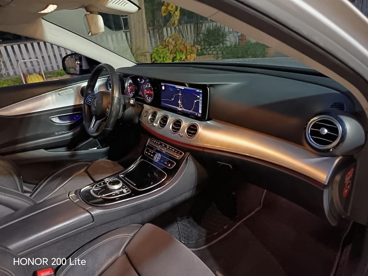 MERCEDES-BENZ E 220 d Auto Bus. Sport All-Terrain