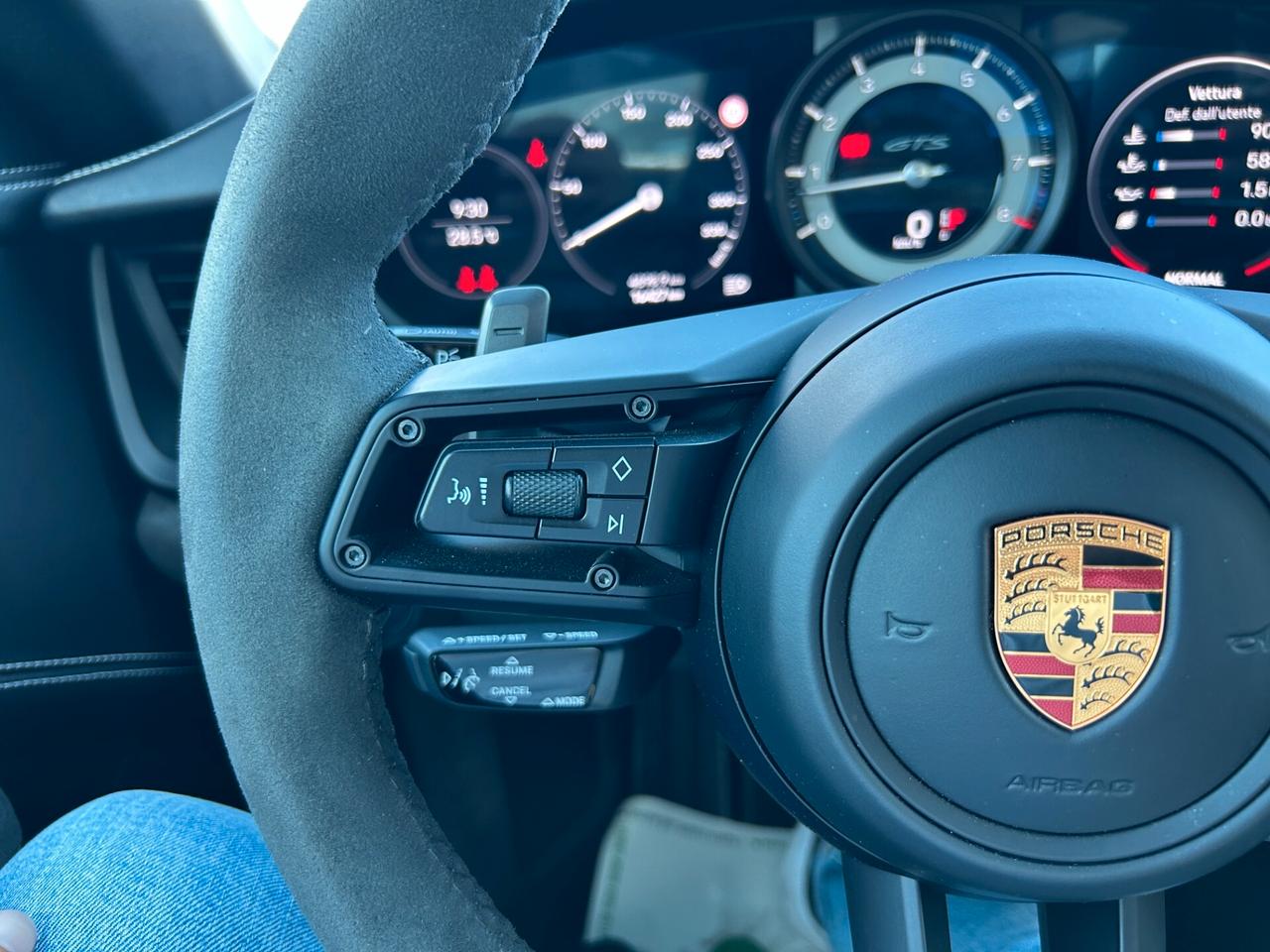 Porsche 992 911 Targa 3.0 4 GTS auto