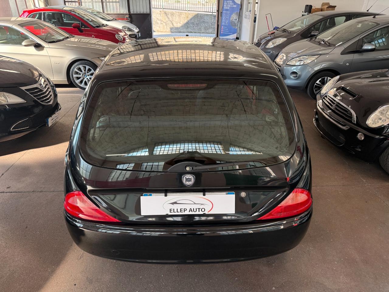 Lancia Y 1.2i 16V cat LX