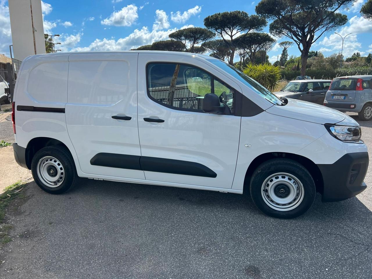 Opel Combo 1.5 BlueHdi 100cv 3posti