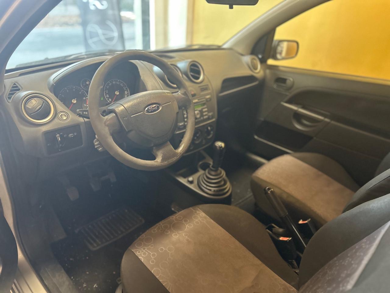 Ford Fiesta 1.2 16V 3p. Ghia
