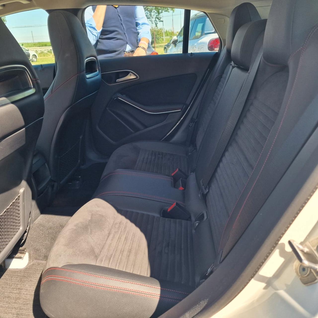 Mercedes-benz CLA 200 CLA 200 d S.W. Automatic Premium