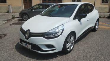 Renault Clio dCi 8V 75 CV 5 porte Moschino Zen NEOPATENTATI