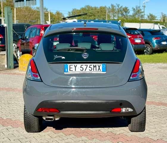 Lancia Ypsilon 1.2 8v S MomoDesign 69cv E6