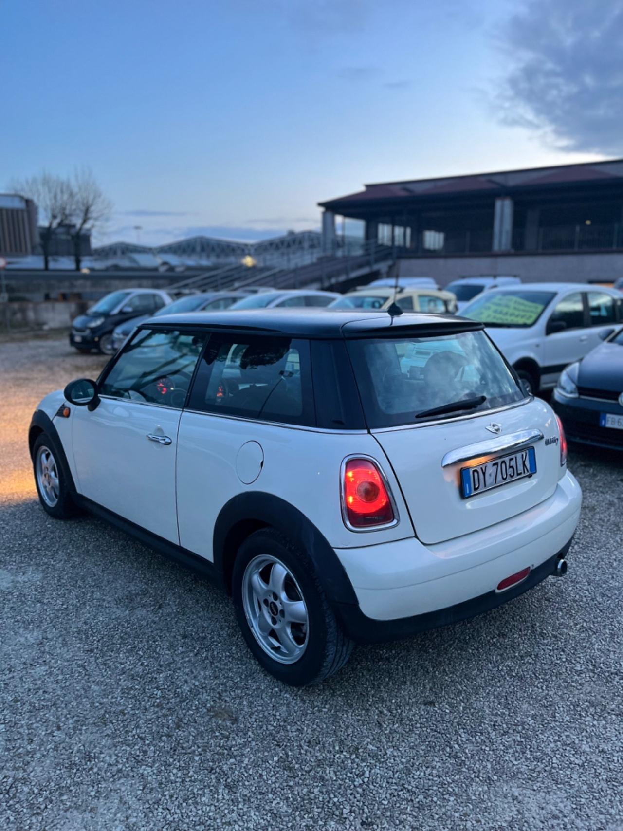 Mini Cooper 1.6 Diesel 2009 SI NEOPATENTATI
