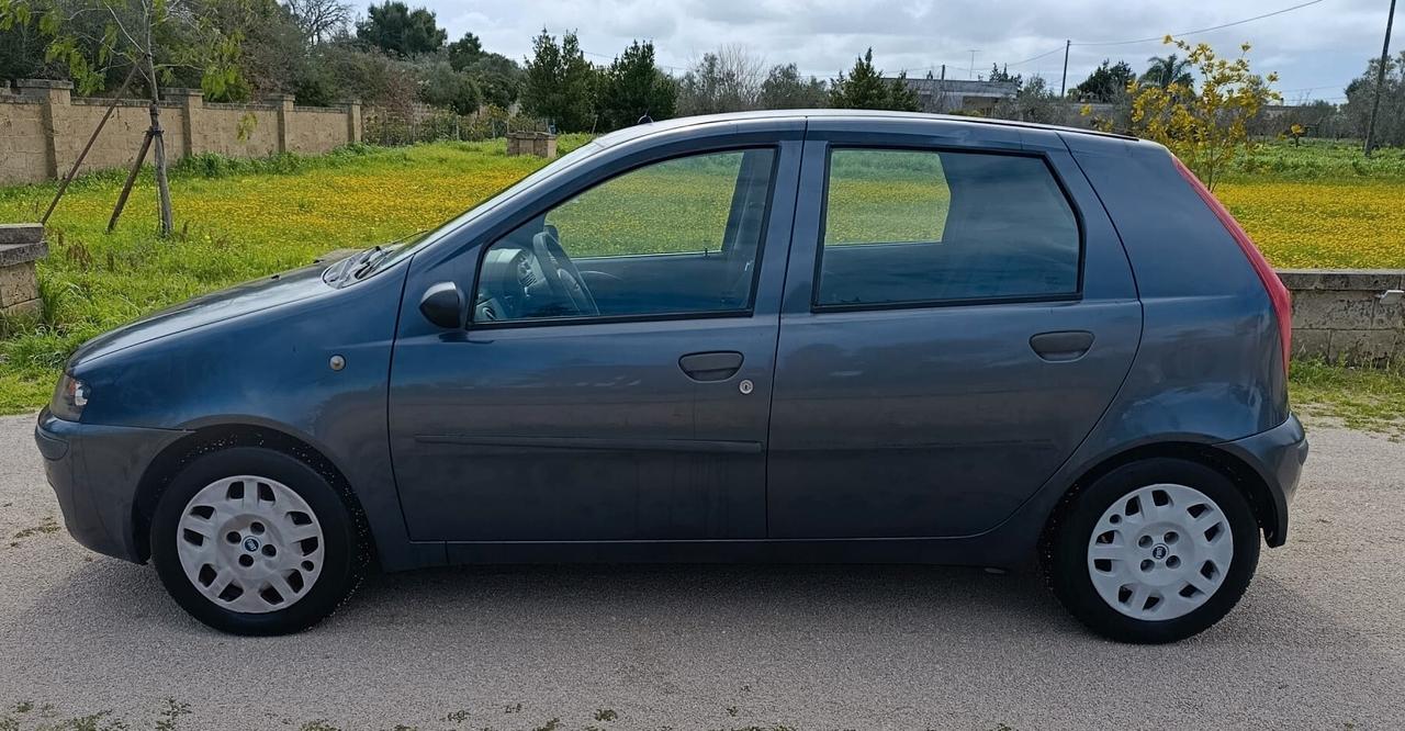 Fiat Punto 1.2i cat 5 porte ELX solo 130000 km