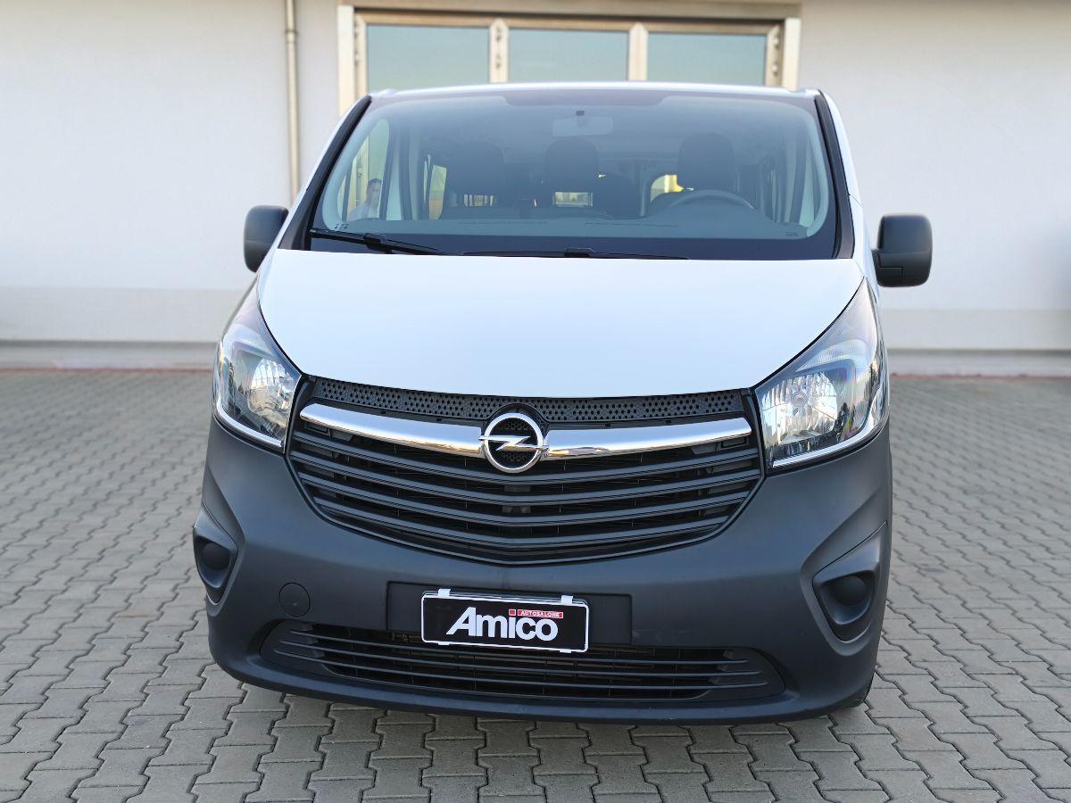 OPEL VIVARO 9 POSTI PASSO LUNGO + GANCIO