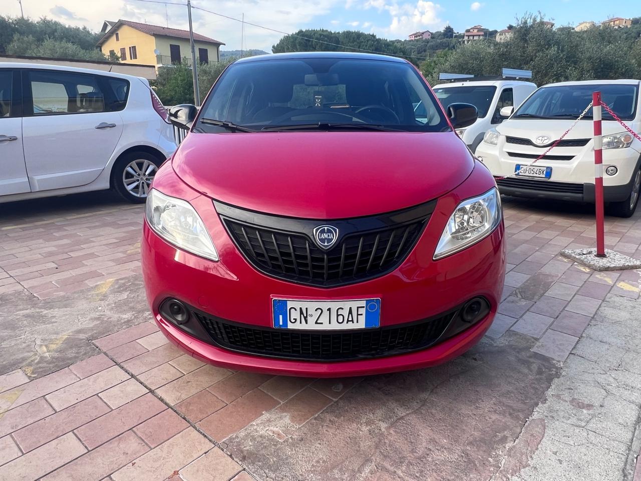 Lancia Ypsilon 1.0 FireFly 5 porte S&S Hybrid Alberta Ferretti