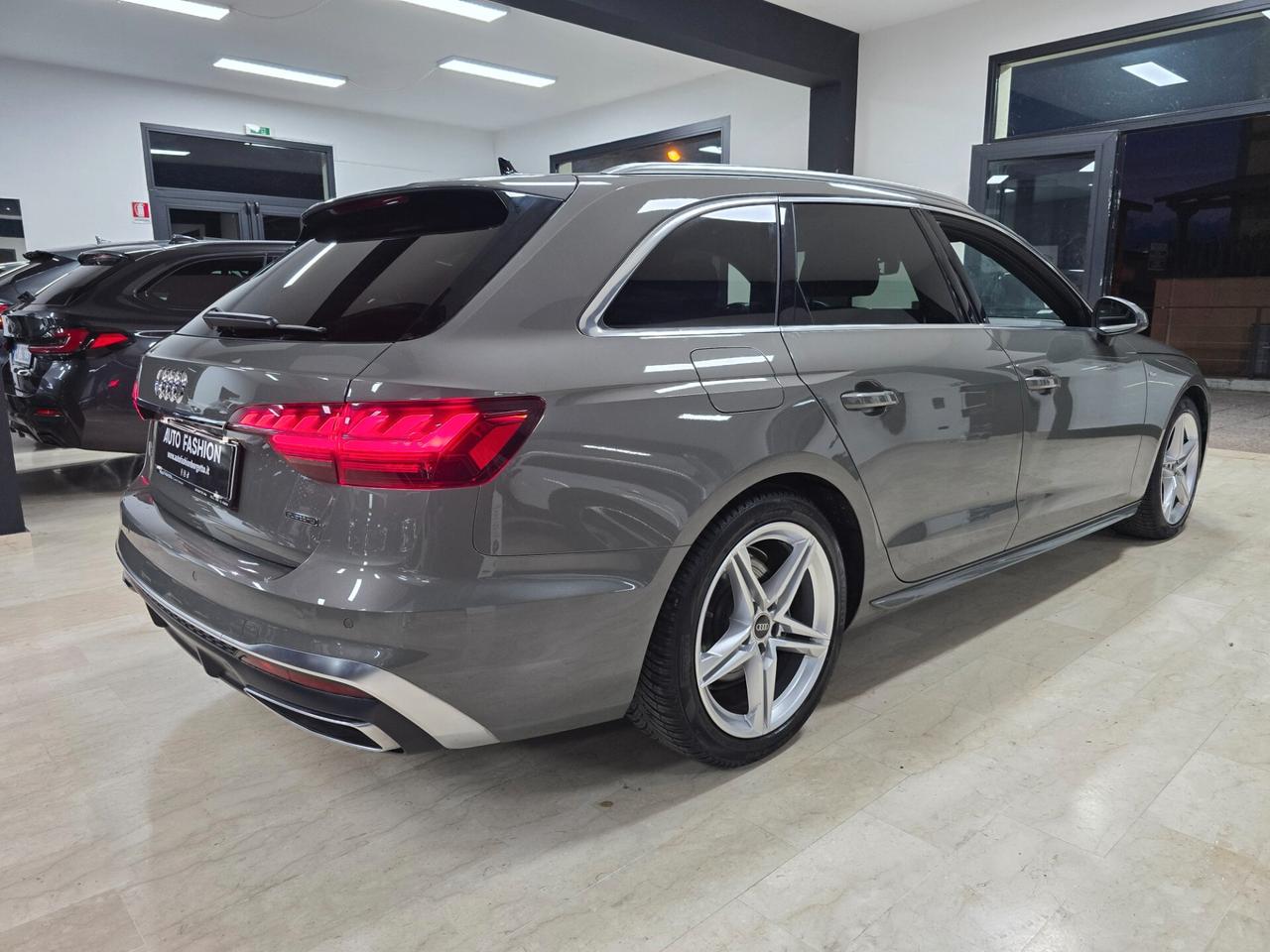 Audi A4 Avant 40 TDI quattro S tronic line edition