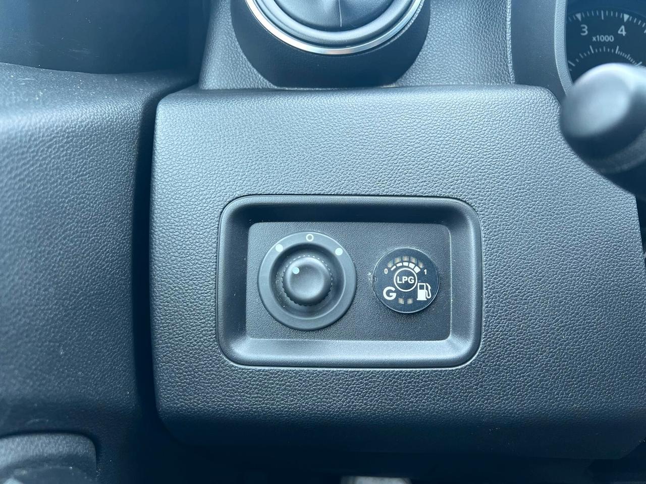 Dacia Duster 1.6 SCe GPL 4x2 Techroad