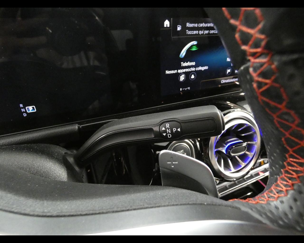 Mercedes-Benz GLA (H247) - GLA 180 d Automatic Premium