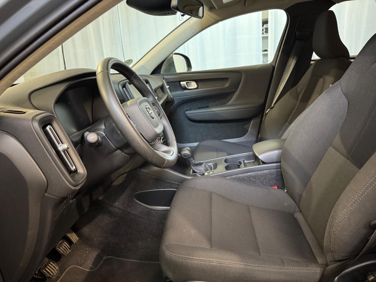 Volvo XC40 D3 Momentum Core