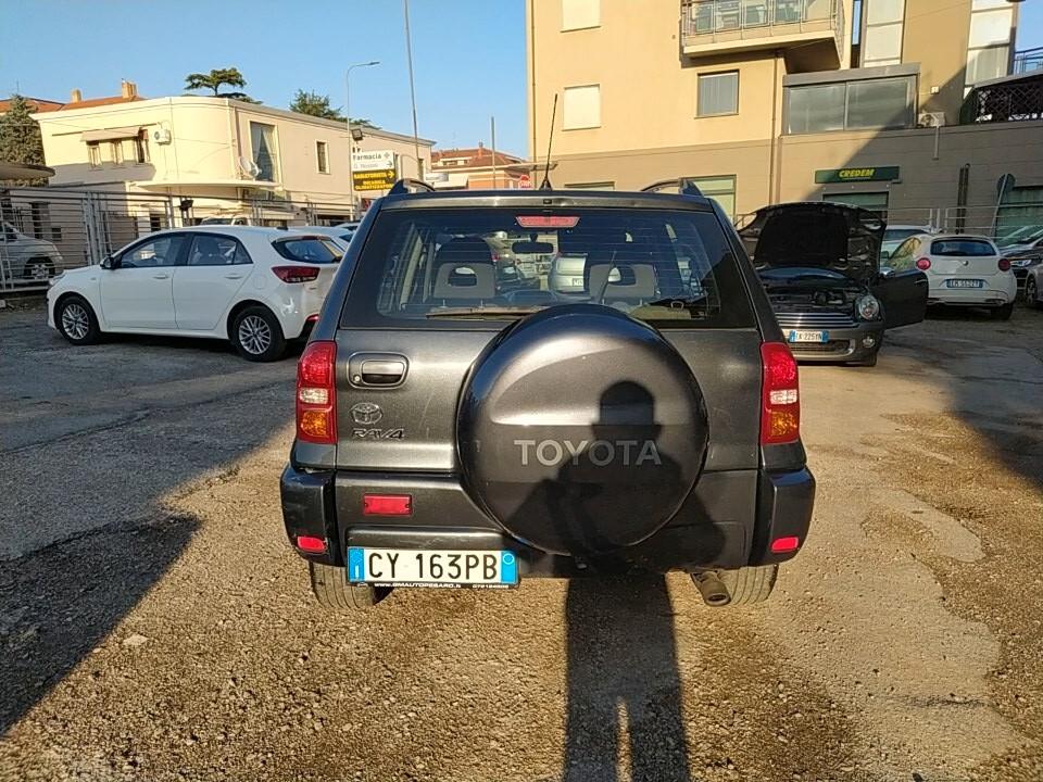 Toyota RAV 4 RAV4 2.0 Tdi D-4D cat 5 porte Sol