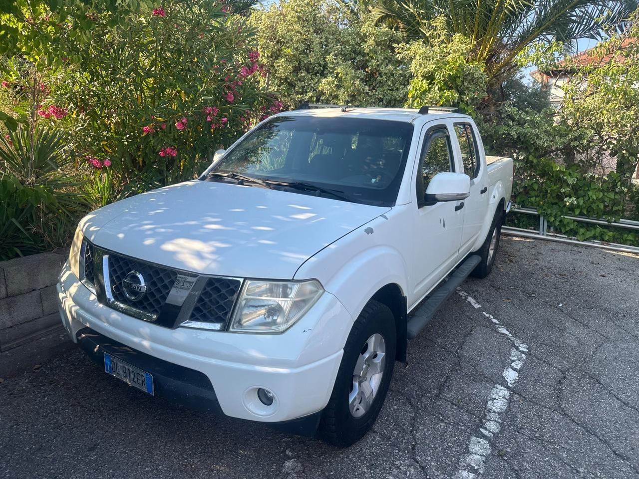 Nissan Navara 2.5 dCi 4 porte Double Cab SE **gancio traino**