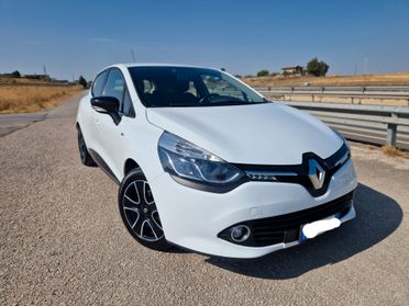 Renault Clio 1.2 75CV 5 porte Zen