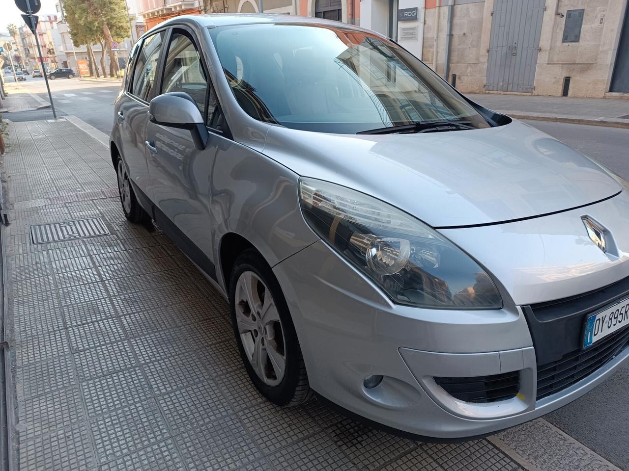 Renault Scenic Scénic X-Mod 1.6 GPL Dynamique