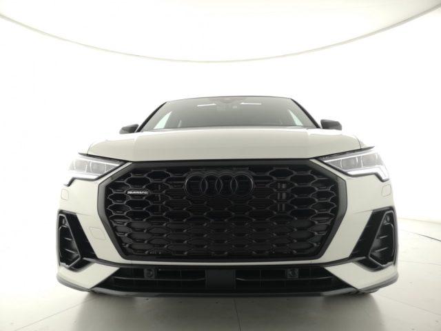 AUDI Q3 Sportback 35 2.0 tdi Identity Black quattro s-tro