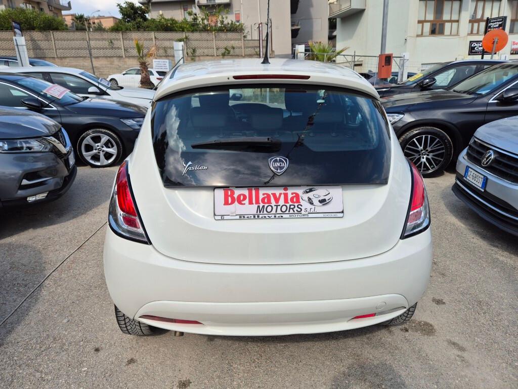 Lancia Ypsilon 1.2 69 CV 5 porte 27.000 KM