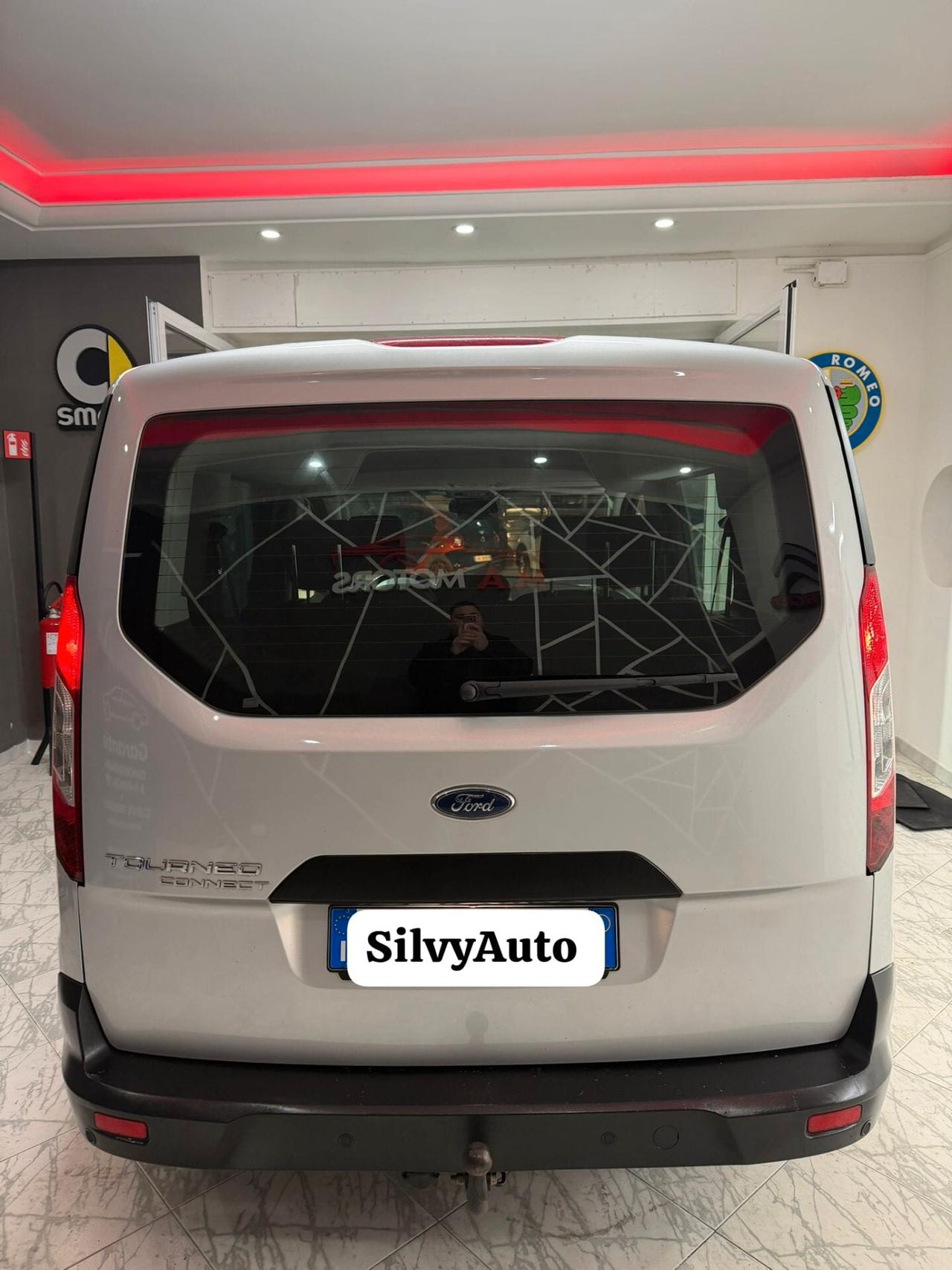 Ford Tourneo Connect 1.5 TDCi 120 CV Titanium