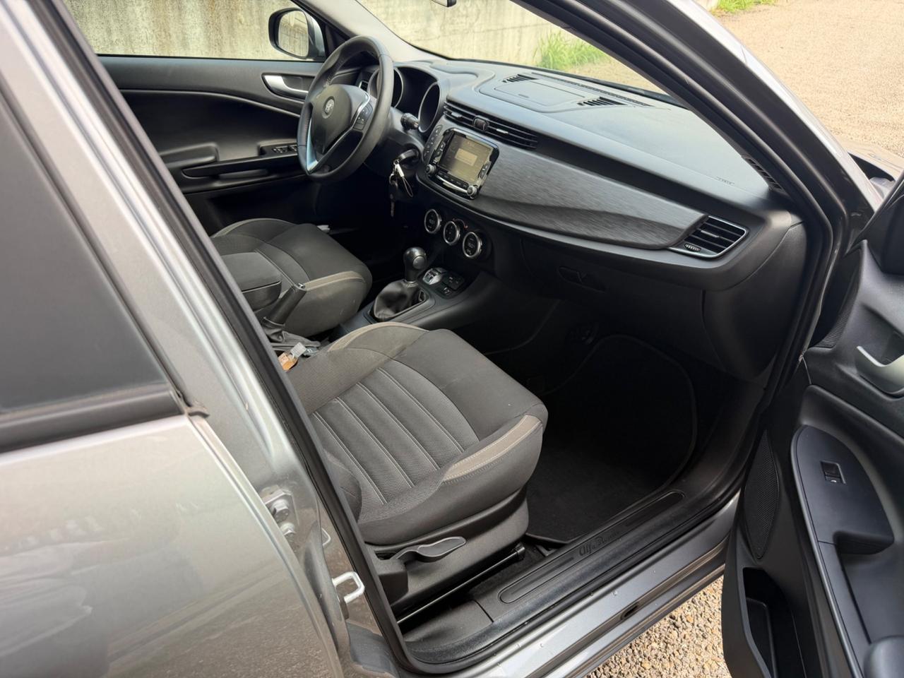 Alfa Romeo Giulietta 1.6 JTDm TCT 120 CV Business
