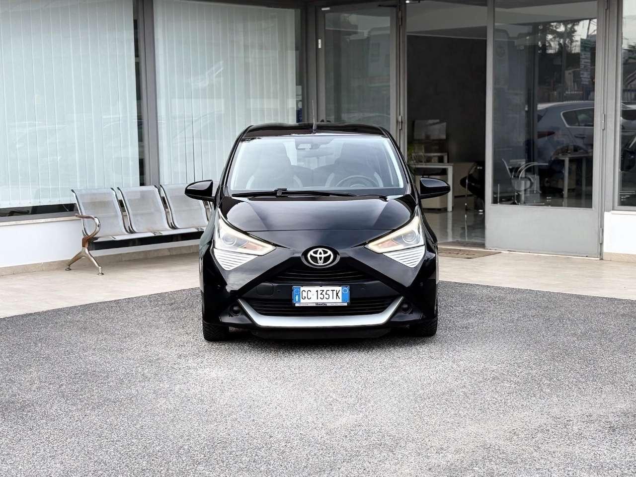 Toyota Aygo 1.0 Benzina 72CV E6 Automatico - 2020