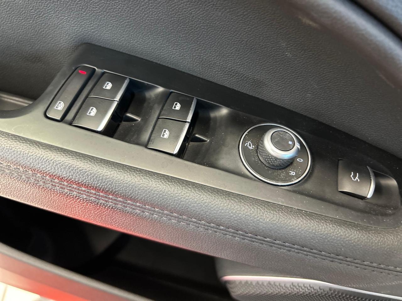 Alfa Romeo Stelvio 2.2 Turbodiesel 160 CV AT8 RWD Business