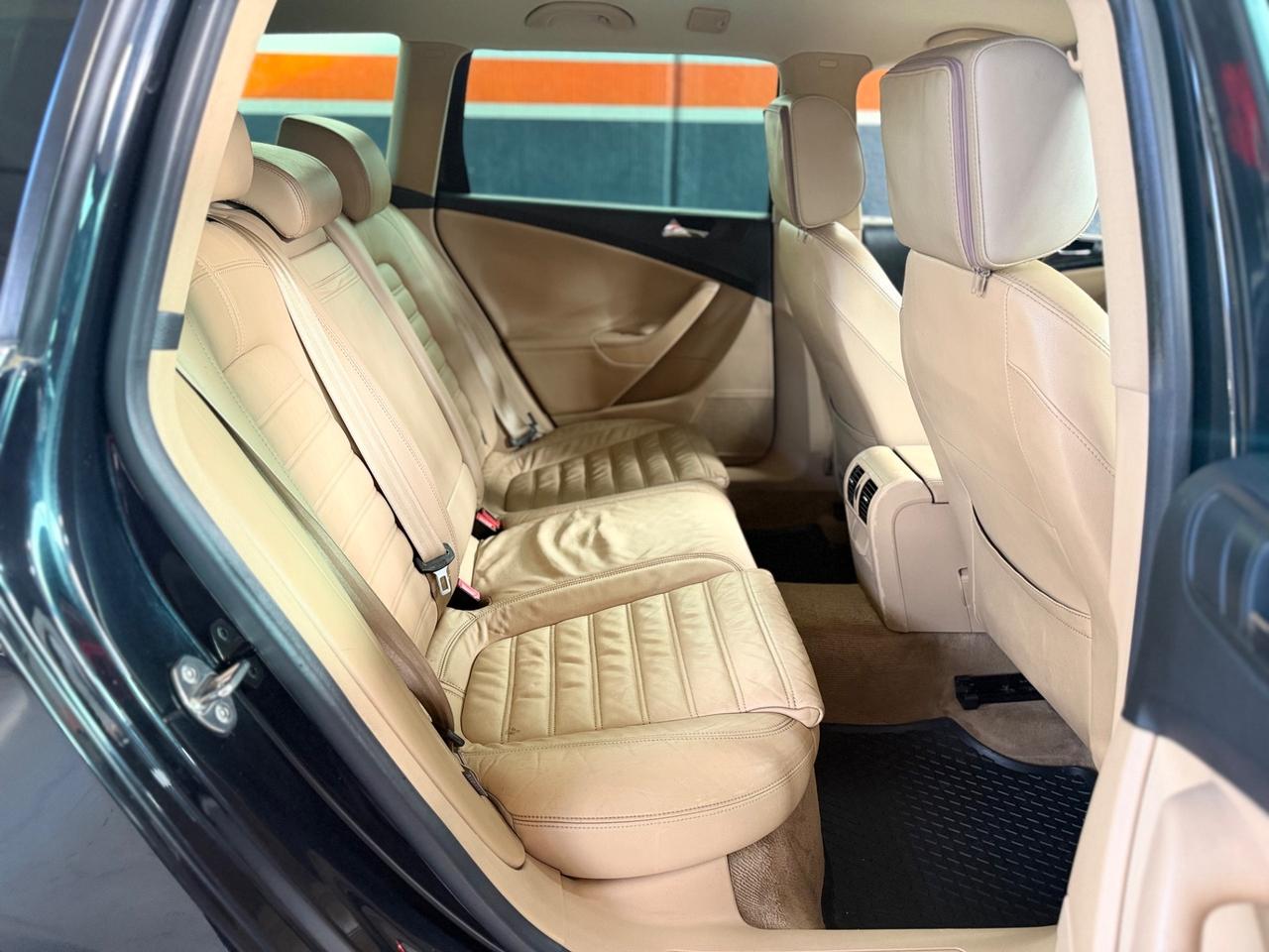 Volkswagen Passat 2.0 TDI DPF DSG Highline NEOPATENTATI