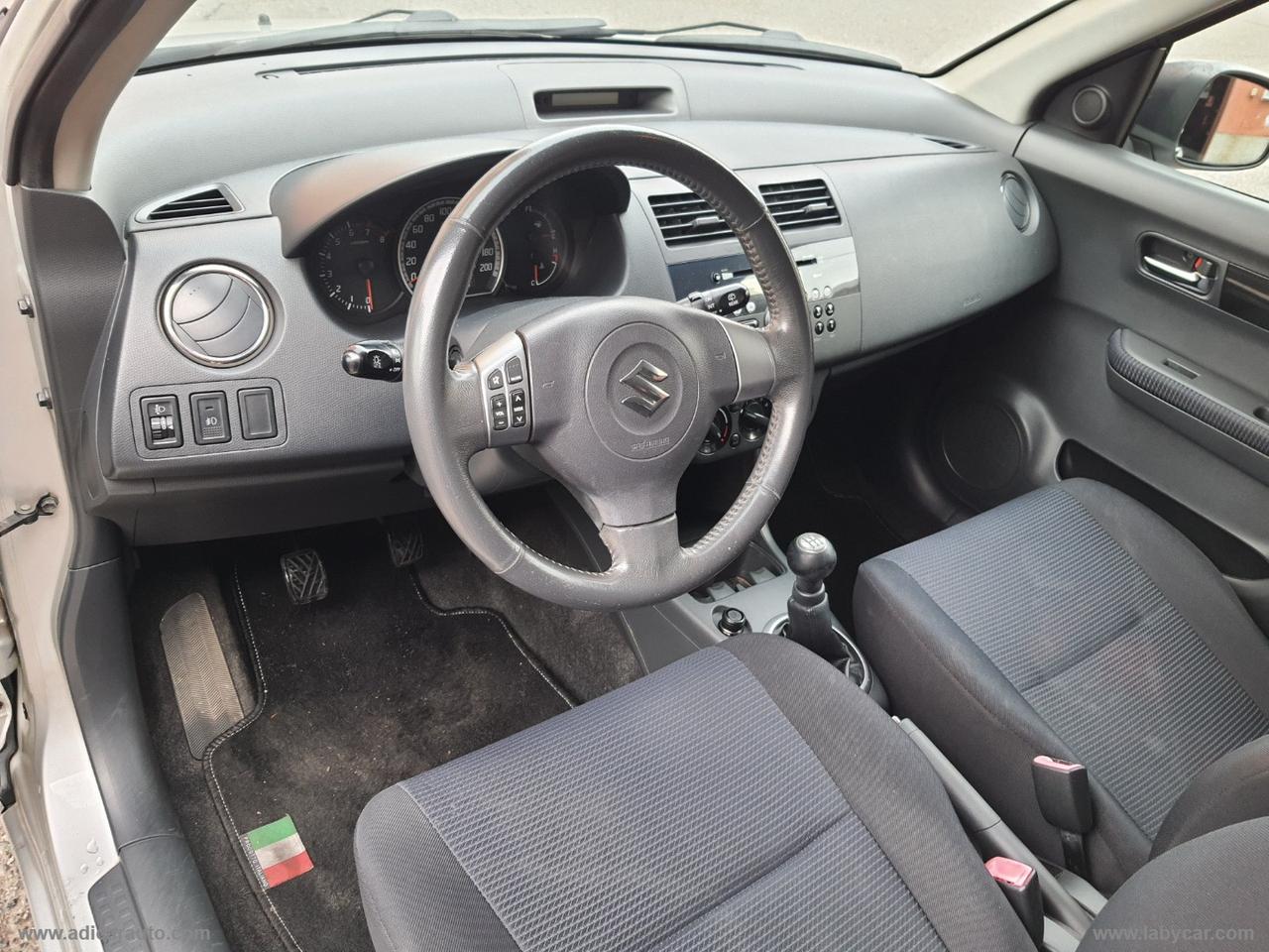 SUZUKI Swift 1.3 4x4 5p. GL