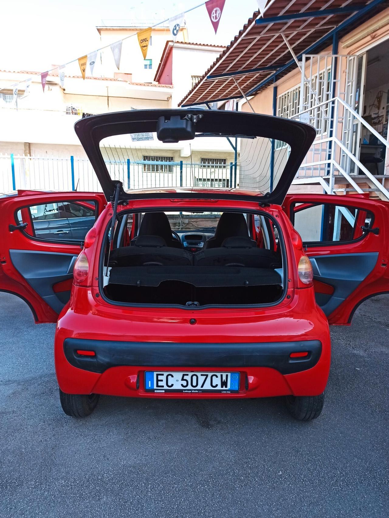 Peugeot 107 1.0 68CV 5p. Sweet Years