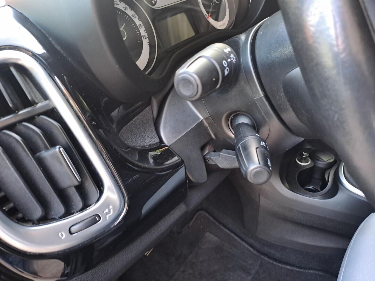 Fiat 500L 1.4 95 CV Lounge POCHI KM