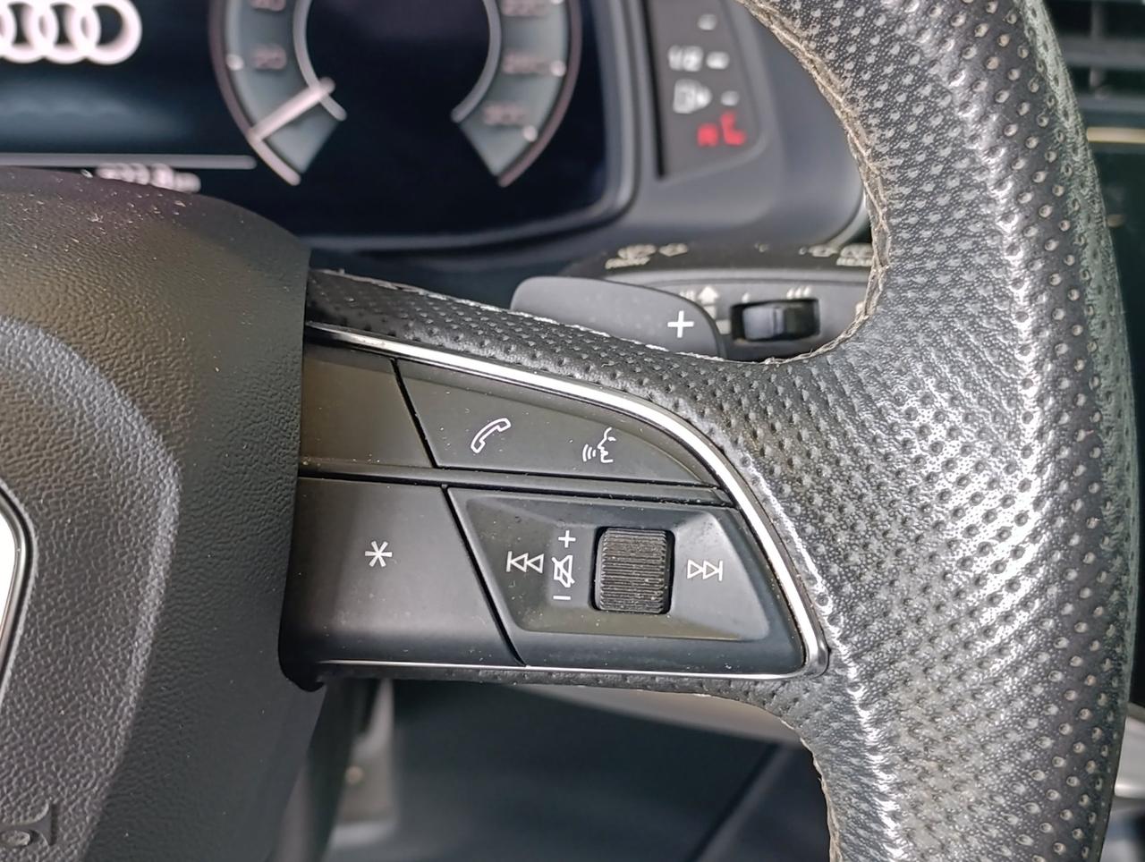 Audi Q8 60 3.0 tfsi e S line Plus quattro tiptronic