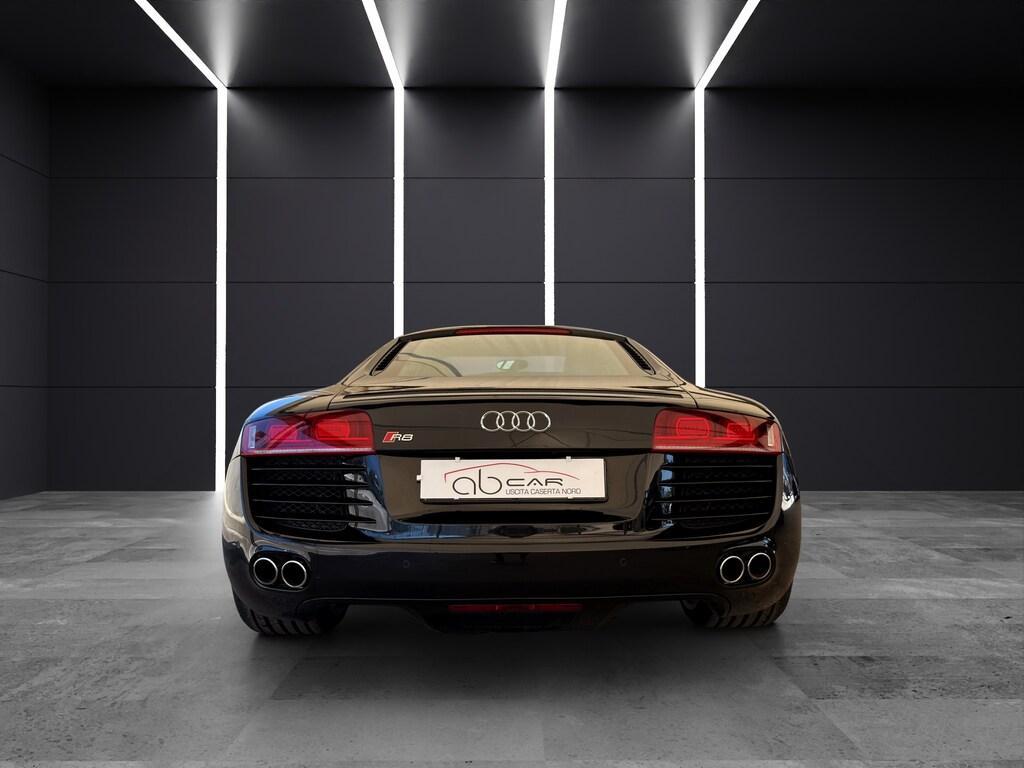 Audi R8 Coupe 4.2 V8 quattro r-tronic