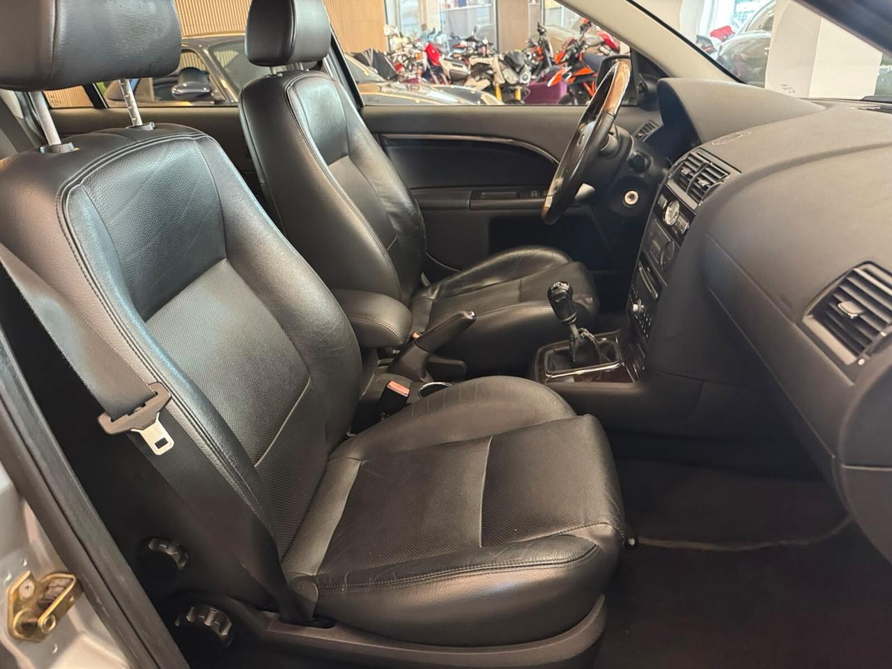 FORD MONDEO 2.2 TDCI GHIA BERLINA