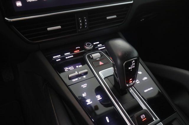 PORSCHE Cayenne Coupé Coupé 3.0 V6 E-Hybrid